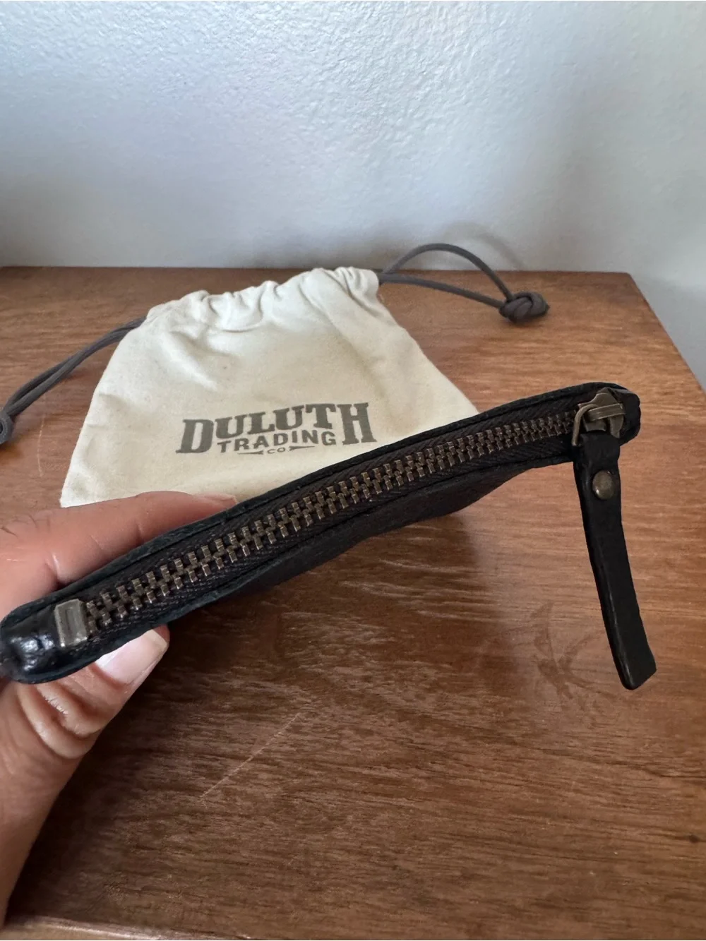 Duluth Trading Co. Black Pebble 100% Leather Lifetime Zipper Pouch with Dust Bag